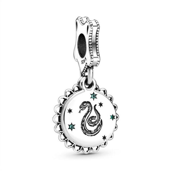 pendente em prata  charm braso sonserina harry potter
