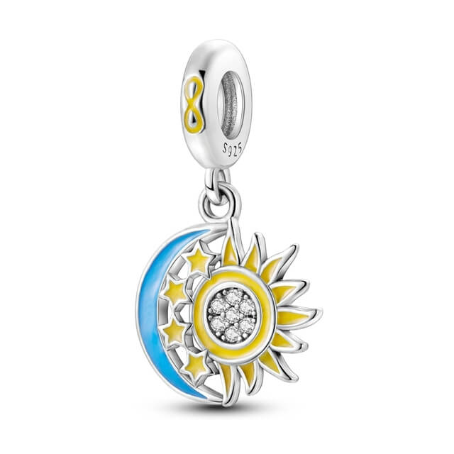 berloque pendente sol e lua  brilha no escuro