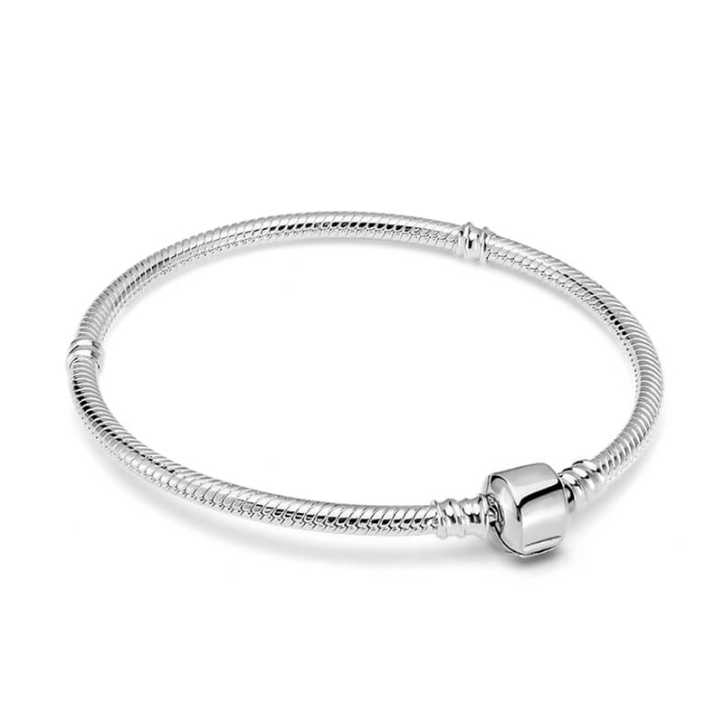 pulseira de berloque clssica  semi rgida